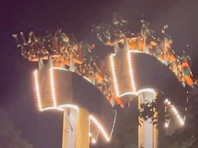 Horor Puluhan Orang Terjebak di Wahana Taman Bermain Kanada