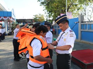 Jurus Pemerintah Bikin Pelayaran Makin Aman Tanpa Sampah