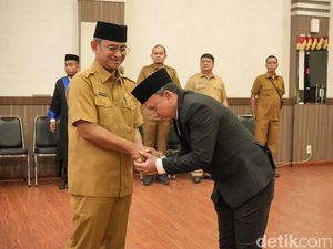 Bobby Copot Kadisdikbud Medan Usai Viral Guru Ngaku Gaji Ditahan Kepsek