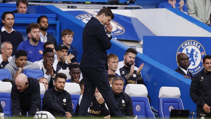 Soccer Football - Premier League - Chelsea v Aston Villa - Stamford Bridge, London, Britain - September 24, 2023 Chelsea manager Mauricio Pochettino reacts Action Images via Reuters/Andrew Couldridge NO USE WITH UNAUTHORIZED AUDIO, VIDEO, DATA, FIXTURE LISTS, CLUB/LEAGUE LOGOS OR LIVE SERVICES. ONLINE IN-MATCH USE LIMITED TO 45 IMAGES, NO VIDEO EMULATION. NO USE IN BETTING, GAMES OR SINGLE CLUB/LEAGUE/PLAYER PUBLICATIONS.