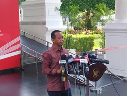 Bahlil Sebut 300 KK Warga Rempang Mau Direlokasi, Dapat Rumah hingga Uang