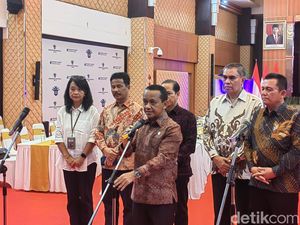 Bahlil: 322 KK Warga Rempang Sukarela Pindah, Bukan Dipaksa Bahlil: 322 KK Warga Rempang Sukarela Pindah, Bukan Dipaksa