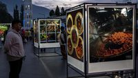Melihat Pameran Foto Selayang Minang