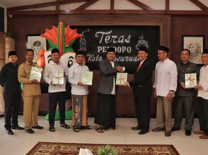 BPN Serahkan 475 Sertifikat Tanah ke Pemkot Pasuruan BPN Serahkan 475 Sertifikat Tanah ke Pemkot Pasuruan