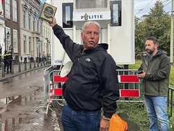 Dunia Mengecam Aksi Perobekan Al Quran di Belanda