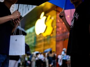 Apple Kalahkan Samsung untuk Pengiriman Global