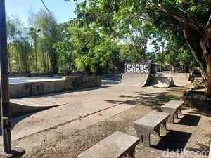 Penampakan Skatepark Jembrana yang Jadi Tempat Berak Sembarangan Penampakan Skatepark Jembrana yang Jadi Tempat Berak Sembarangan