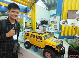 Mahasiswa UM Ciptakan Mobil Kendali Jauh, Cuma Butuh Waktu 5 Bulan! Mahasiswa UM Ciptakan Mobil Kendali Jauh, Cuma Butuh Waktu 5 Bulan!