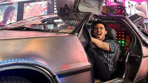 7 Foto Thariq Halilintar Usai Digosipkan Pacari Aaliyah, Makin Berkharisma