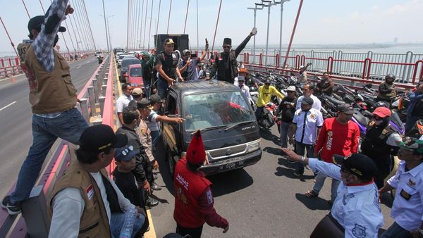 Intip Jembatan Suramadu yang Sempat Ditutup Sebagian