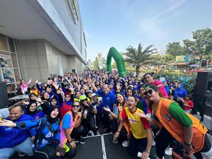 Syarief Hasan Gelar Pengobatan Gratis dan Senam Massal di Cianjur