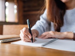 20 Contoh Soal UTS Bahasa Indonesia Kelas 11 Semester 1 beserta Jawaban, Yuk Berlatih!