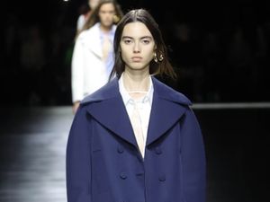 Debut Sabato de Sarno untuk Koleksi Gucci Spring/Summer 2024 Debut Sabato de Sarno untuk Koleksi Gucci Spring/Summer 2024