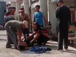 Maling Kepergok Curi Motor di Jombang Babak Belur Dimassa