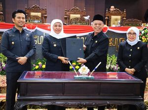 P-APBD 2023 Disahkan, Khofifah: Ikhtiar Tingkatkan Kesejahteraan Rakyat