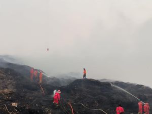 BPBD Sumsel Pertimbangkan Evakuasi Warga Sekitar TPA Sukawinatan BPBD Sumsel Pertimbangkan Evakuasi Warga Sekitar TPA Sukawinatan