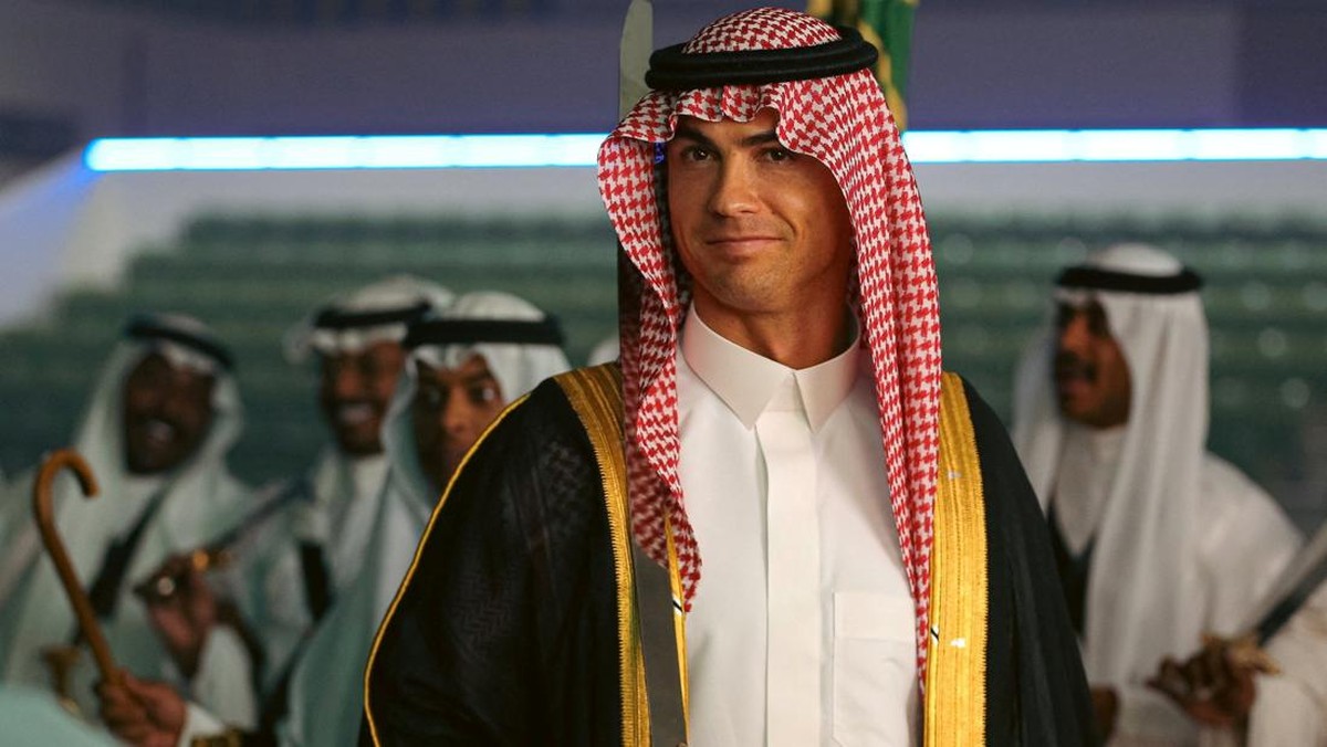 Cristiano Ronaldo memberi ucapan selamat Idulfitri. (Foto: Al Nassr Football Club Media Office/Handout via REUTERS)