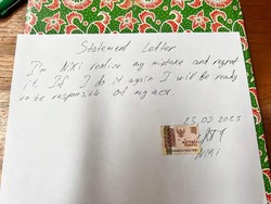 Kendarai Motor Zig-zag Dulu, Bule Rusia Minta Maaf Pakai Meterai Kemudian