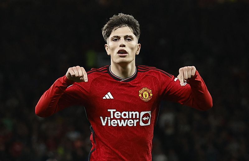 Soccer Football - Carabao Cup - Third Round - Manchester United v Crystal Palace - Old Trafford, Manchester, Britain - September 26, 2023 Manchester United's Alejandro Garnacho celebrates scoring their first goal Action Images via Reuters/Jason Cairnduff NO USE WITH UNAUTHORIZED AUDIO, VIDEO, DATA, FIXTURE LISTS, CLUB/LEAGUE LOGOS OR 'LIVE' SERVICES. ONLINE IN-MATCH USE LIMITED TO 45 IMAGES, NO VIDEO EMULATION. NO USE IN BETTING, GAMES OR SINGLE CLUB/LEAGUE/PLAYER PUBLICATIONS.