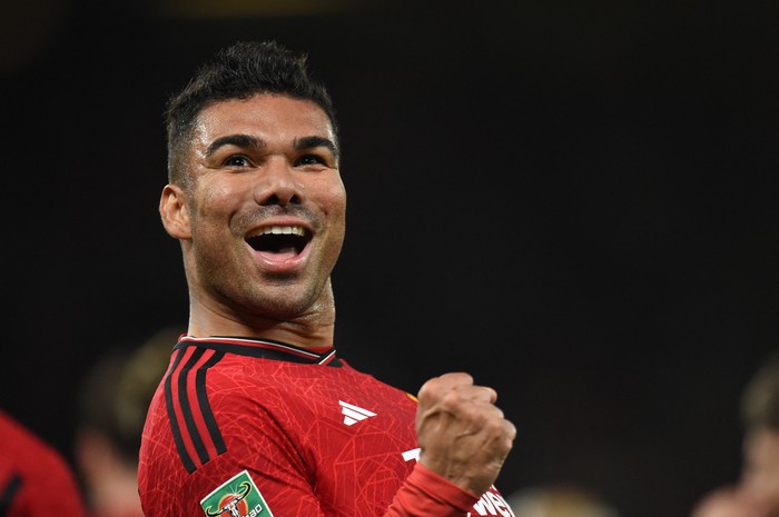 Soccer Football - Carabao Cup - Third Round - Manchester United v Crystal Palace - Old Trafford, Manchester, Britain - September 26, 2023 Manchester Uniteds Casemiro celebrates scoring their second goal REUTERS/Peter Powell NO USE WITH UNAUTHORIZED AUDIO, VIDEO, DATA, FIXTURE LISTS, CLUB/LEAGUE LOGOS OR LIVE SERVICES. ONLINE IN-MATCH USE LIMITED TO 45 IMAGES, NO VIDEO EMULATION. NO USE IN BETTING, GAMES OR SINGLE CLUB/LEAGUE/PLAYER PUBLICATIONS.