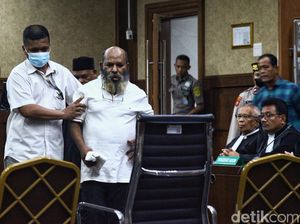 Profil Lukas Enembe, Eks Gubernur Papua yang Tutup Usia Profil Lukas Enembe, Eks Gubernur Papua yang Tutup Usia
