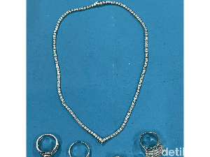Polisi Sita Jam Rolex dan Berlian dari Selebgram Nur Utami, Ini Wujudnya Polisi Sita Jam Rolex dan Berlian dari Selebgram Nur Utami, Ini Wujudnya