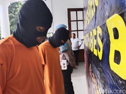 2 Pria Penyuka Sesama Jenis Sodomi Pelajar di Bandung