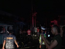 Lupa Matikan Kompor Saat Panaskan Sayur Nangka, 6 Ruko Terbakar