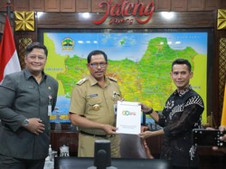 Wuih... Warga Banjarnegara Olah Sampah Plastik Jadi BBM Setara Pertamina Dex