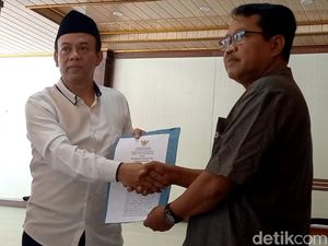 6 Fakta Perangkat Desa Trenggalek Mundur Usai Dihamili Kades 6 Fakta Perangkat Desa Trenggalek Mundur Usai Dihamili Kades