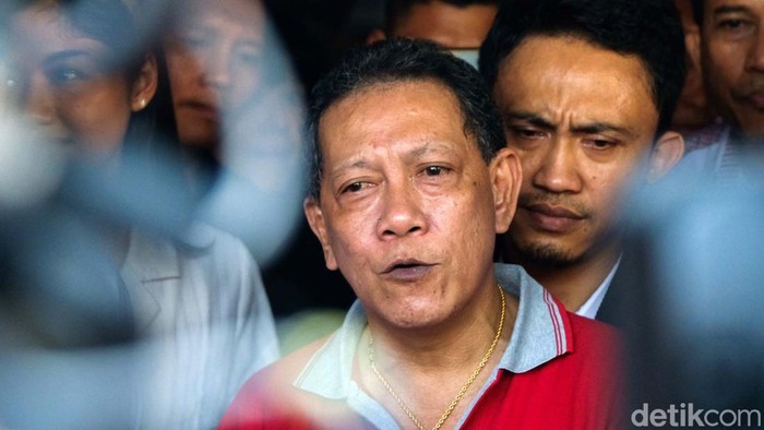 Ketum PSI Kaesang Pangarep dan Ketum Bara JP Utje Gustaaf Patty Ketum Bara JP Utje Gustaaf Patty menyediakan keterangan pers usai berjumpa Ketum PSI Kaesang Pangarep di kantor Bara JP, Jakarta, Rabu (27/9/2023). relawan