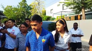 Potret Kaesang Berkemeja Minions Sambangi Markas Bara JP