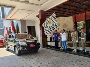 Kirab Pataka Jer Basuki Mawa Beya Tiba di Gresik, Ini Kata Bupati