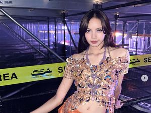 Lisa BLACKPINK Pulang ke Thailand, Kepergok Makan Bareng Pewaris Samsung