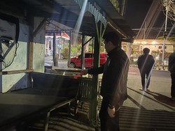 Bayi Masih Hidup Ditemukan Dibuang di Pos Kamling Pesanggrahan Kota Batu