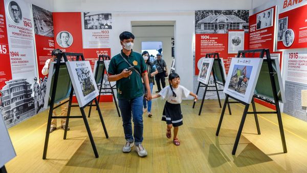 Melihat Kota Bandung dan Kisahnya Lewat Pameran Foto
