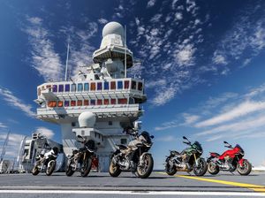 Lihat Lebih Dekat Moto Guzzi V100 Edisi Khusus yang Harganya Setara Ioniq 5 Lihat Lebih Dekat Moto Guzzi V100 Edisi Khusus yang Harganya Setara Ioniq 5