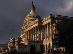 Pemerintahan AS Tutup di Depan Mata, PNS Terancam Nggak Dapat Gaji