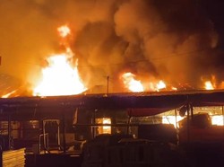 Viral Ibu-ibu Berbelanja Kala Kebakaran Melanda Pasar Leuwiliang Bogor