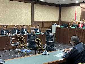 Pengacara Lukas Enembe Didakwa Rintangi dan Gagalkan Penyidikan KPK