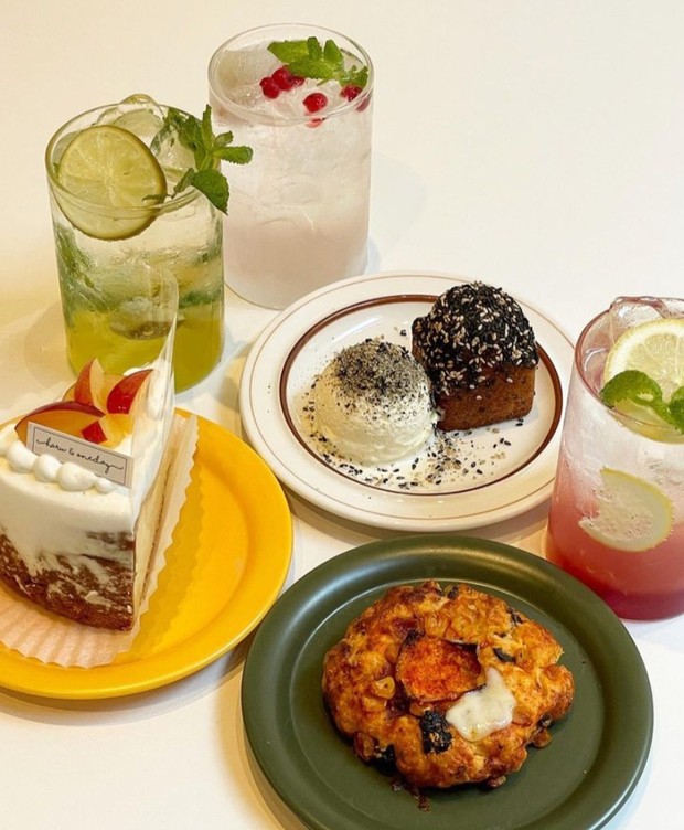 Foto makanan dan minuman di cafe donghae,