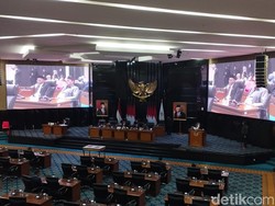 PDIP DKI Minta Pemprov Ambil Alih soal Ijazah Anak Tertahan di Sekolah