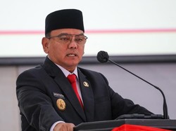 Pj Gubernur Sultra Raih Penghargaan Bergengsi di Apresiasi Tokoh Indonesia
