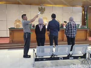 Duit Rp 331 Juta untuk Servis Yana Mulyana cs ke Thailand Duit Rp 331 Juta untuk Servis Yana Mulyana cs ke Thailand