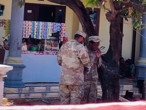 Viral Tentara Amerika Jajan Es di Warung Saat Latgabma Super Garuda Shield Viral Tentara Amerika Jajan Es di Warung Saat Latgabma Super Garuda Shield