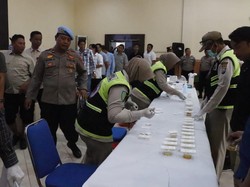 115 Polisi di Jombang Dites Urine