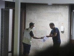 Uang Miliaran hingga 12 Senpi Ditemukan KPK di Rumah Mentan SYL