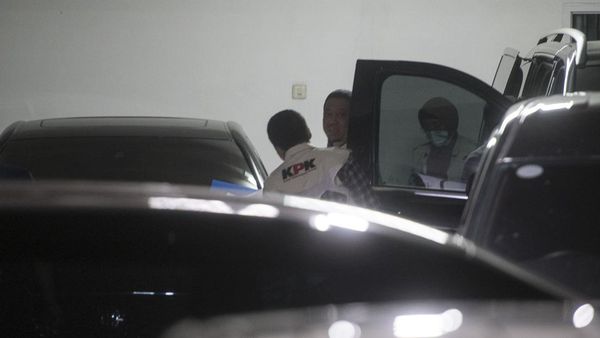 Detik-detik KPK Geledah Rumah Dinas Mentan Syahrul Yasin Limpo