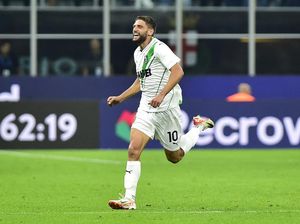 Berardi Pawangnya Si Ular Besar Berardi Pawangnya Si Ular Besar