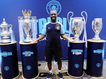 Fans Merapat, Legenda Man City dan Trofi Premier League Mampir di Jakarta